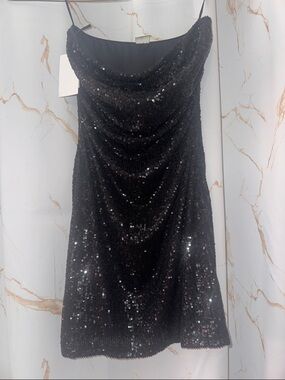 Black Sequin Strapless Dress No-Slip protection